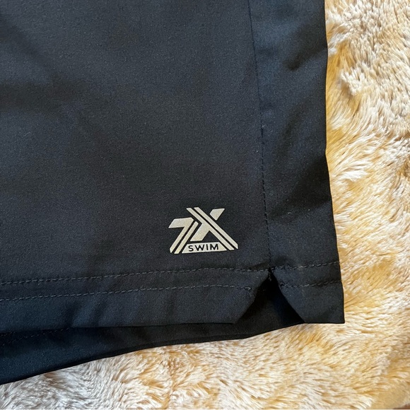 Black Swim/Performance Short - Picture 5 of 8